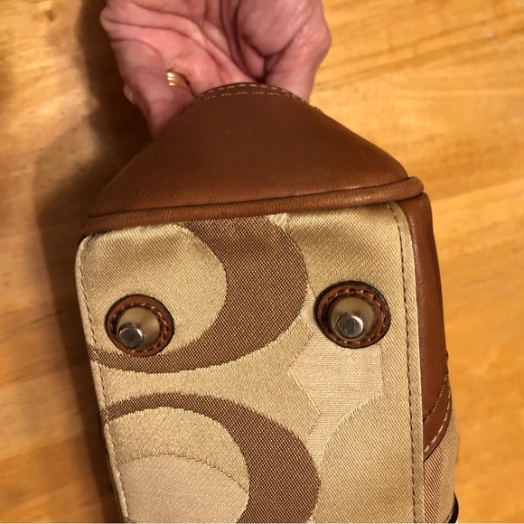 Coach Hampton Optic Signature Handbag - Picture 15 of 16